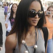 Paparazzi photos of Ciara flaunting her hot sexy curves