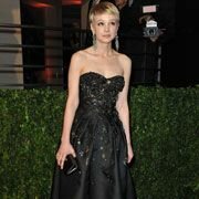 Carey Mulligan Is A Petite British Flasher