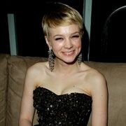 Carey Mulligan Is A Petite British Flasher