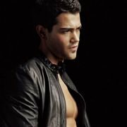 Jesse Metcalfe cumming after beating his huge hard cock off in hardcore pictures